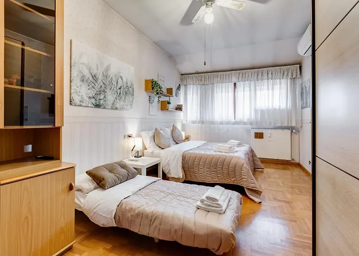 The Elegant Penthouse - Ampio Attico Con Posto Auto *